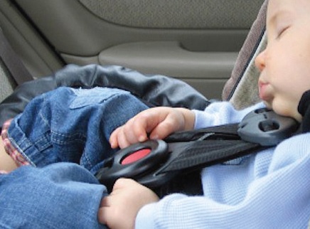 Sicurezza dei bimbi in auto cambiano le omologazioni - NoiBrugherio