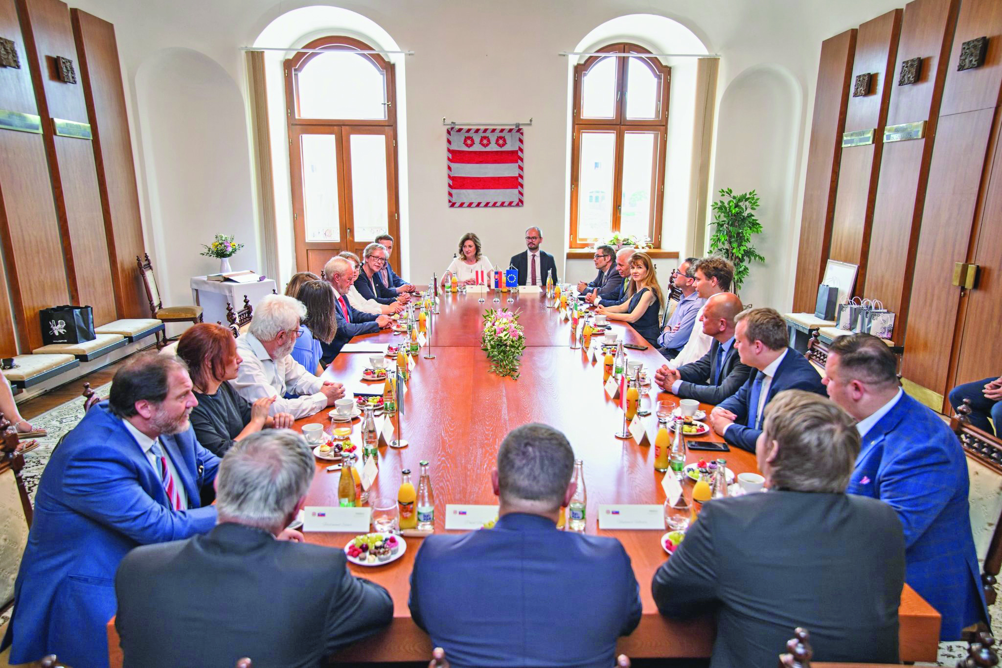 Il tavolo di lavoro, a Presov, dei Comunmi gemellati, presieduto dalla sindaca Andrea Turčanovà